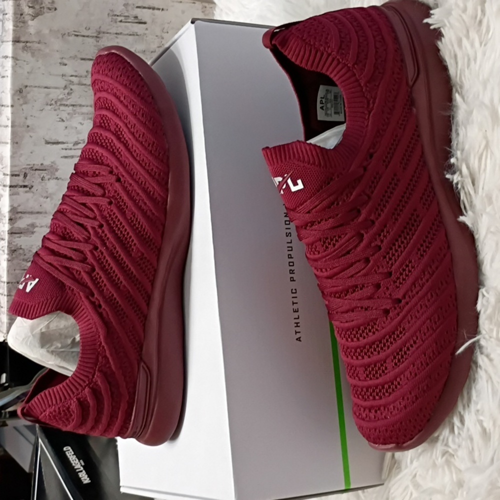 APL Athletic Propulsion Labs Techloom Wave Slip On Sneaker In Oxblood Men's 12